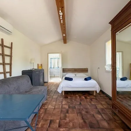 Joli Chez L'apiculteur, Piscine, Parking Apartamento